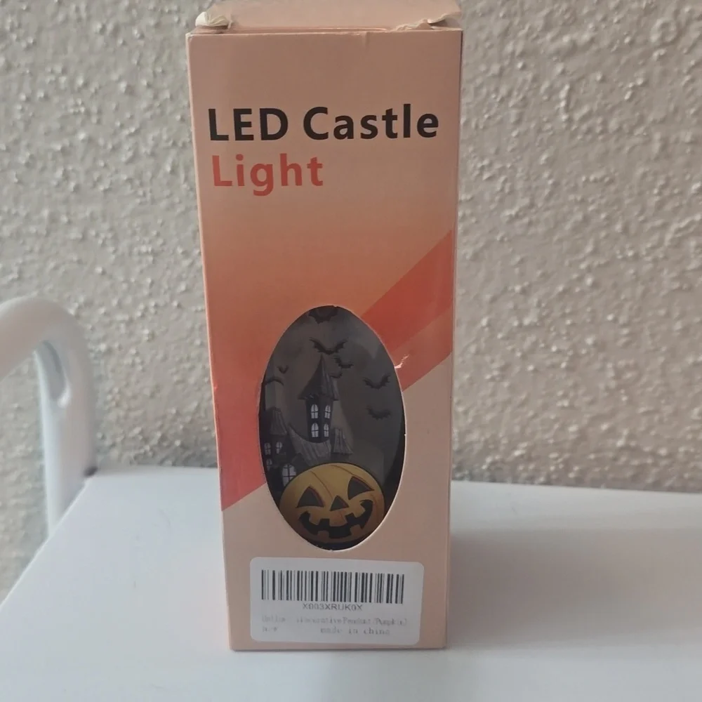 LED CASTLE LIGHT PUMPKIN DECRATIVE NWT